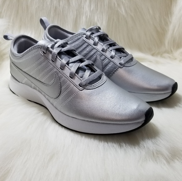 $80⬇️NEW Nike Dual Tone Racer Metallic Silver sz 8 - Picture 2 of 6